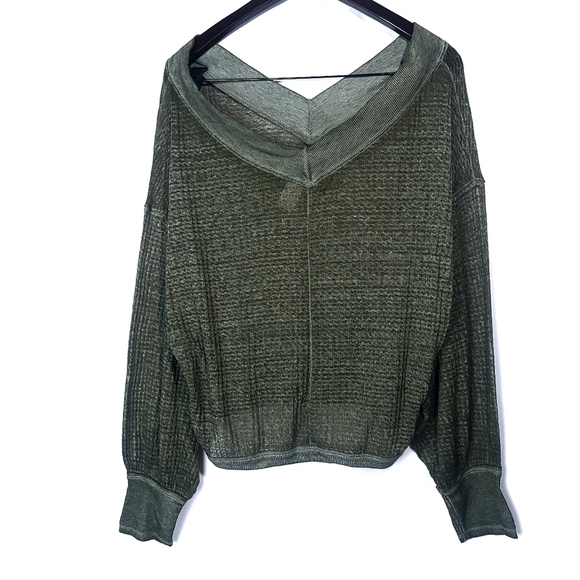 Free People Oversized Longsleeve Waffle Knit Sweater MSRP$112 - Picture 1 of 9